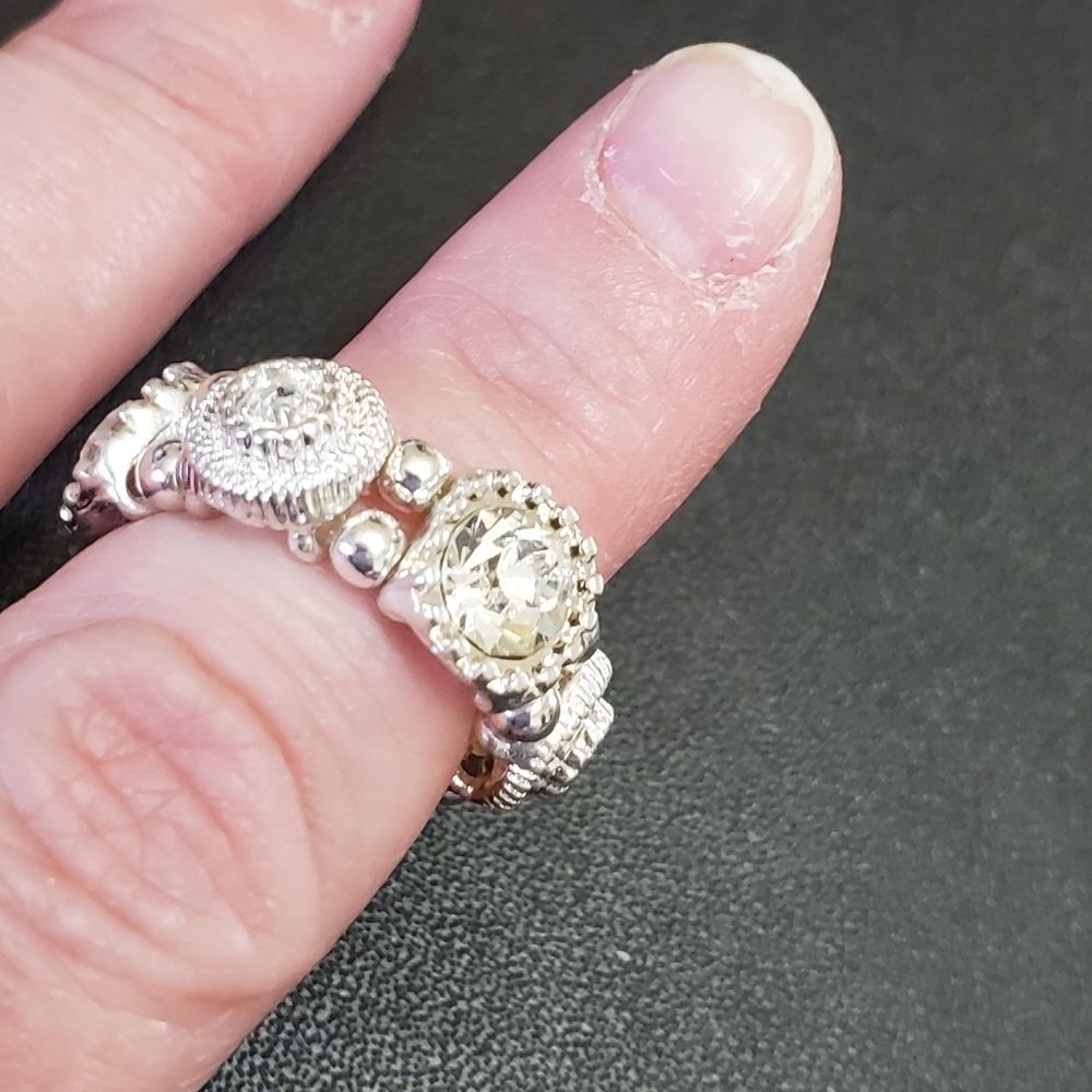 Silver tone rhinestone stretch ring